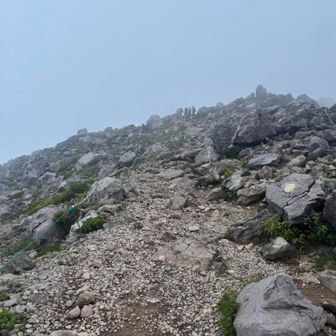 あの上が山頂