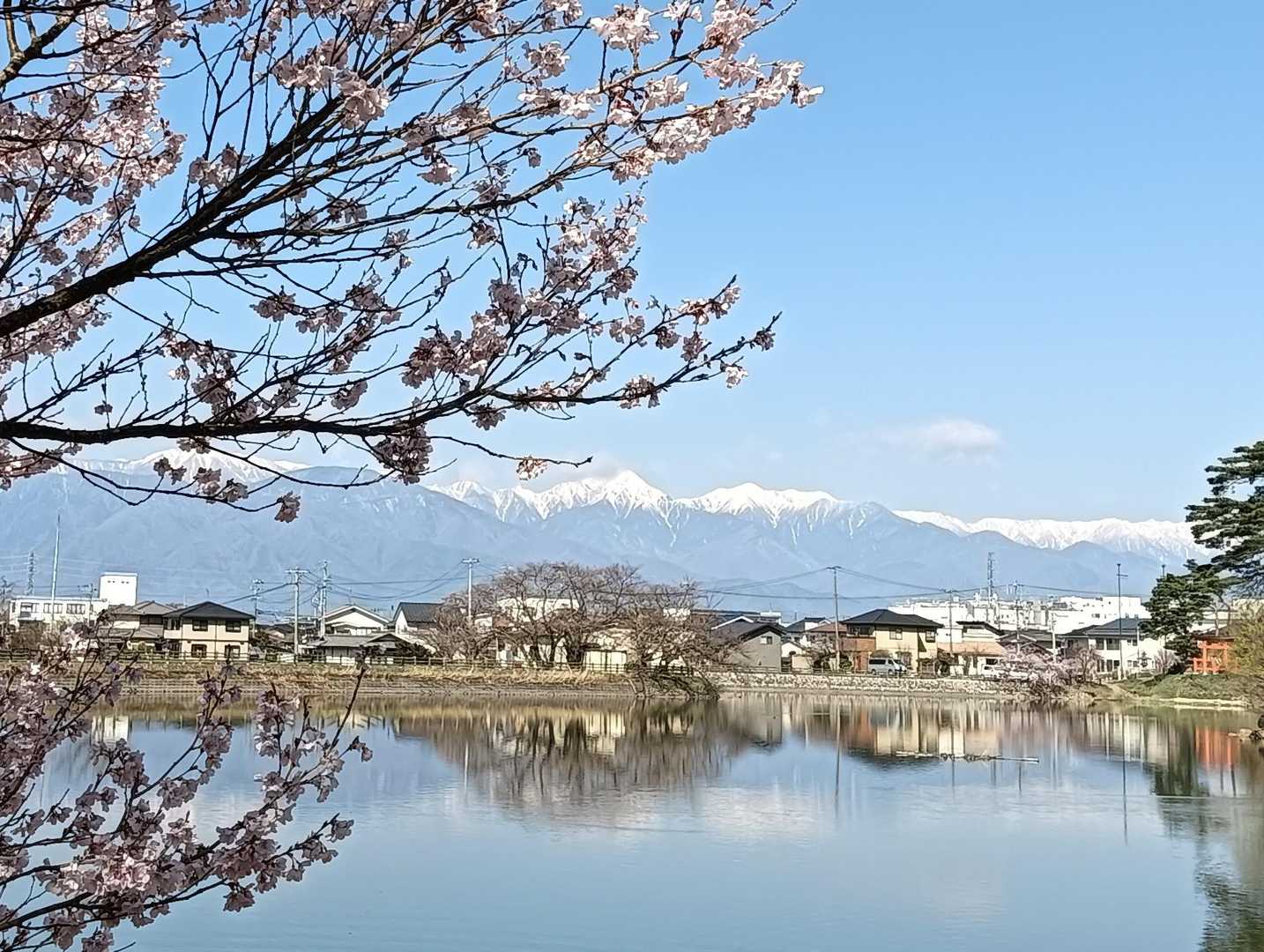 常念も今日ははっきり見えます