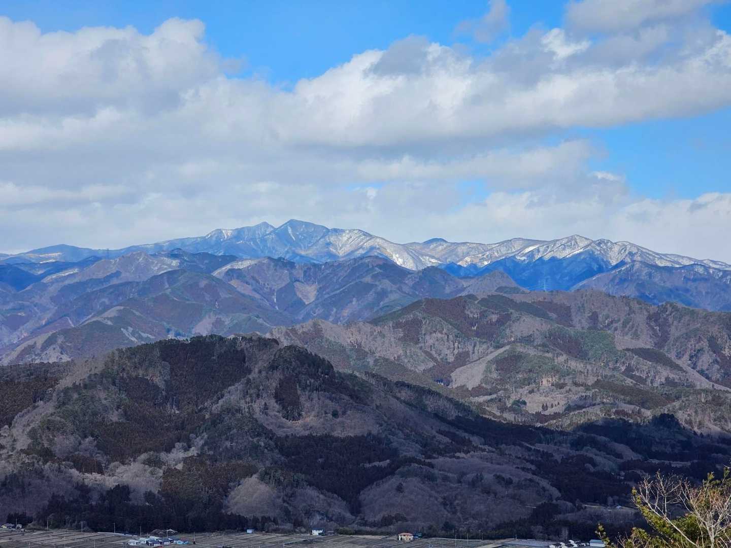 展望台から袈裟丸山どーん頂きました‼️