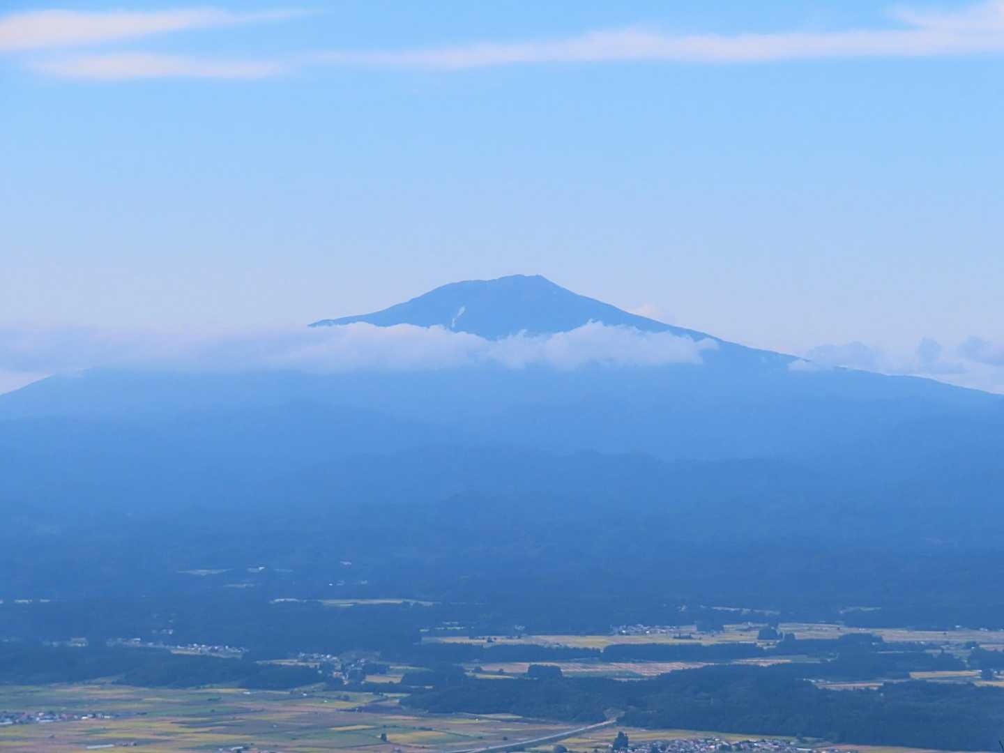 
富士山みたい🤭✨️　(別名 : 出羽富士)

