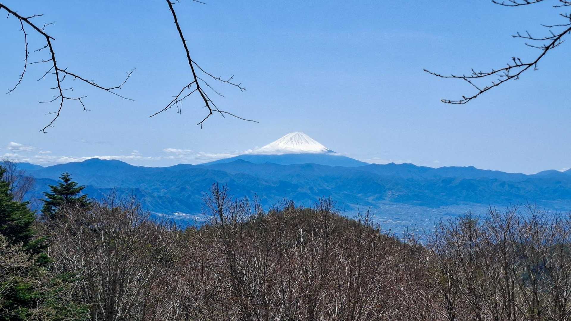 国師ヶ原から登って、振り返ると…