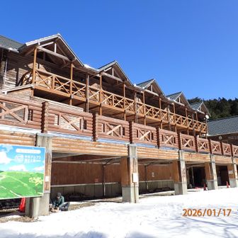萬岳荘🛖冬季休館ですがトイレは開放していて大助かり🙏