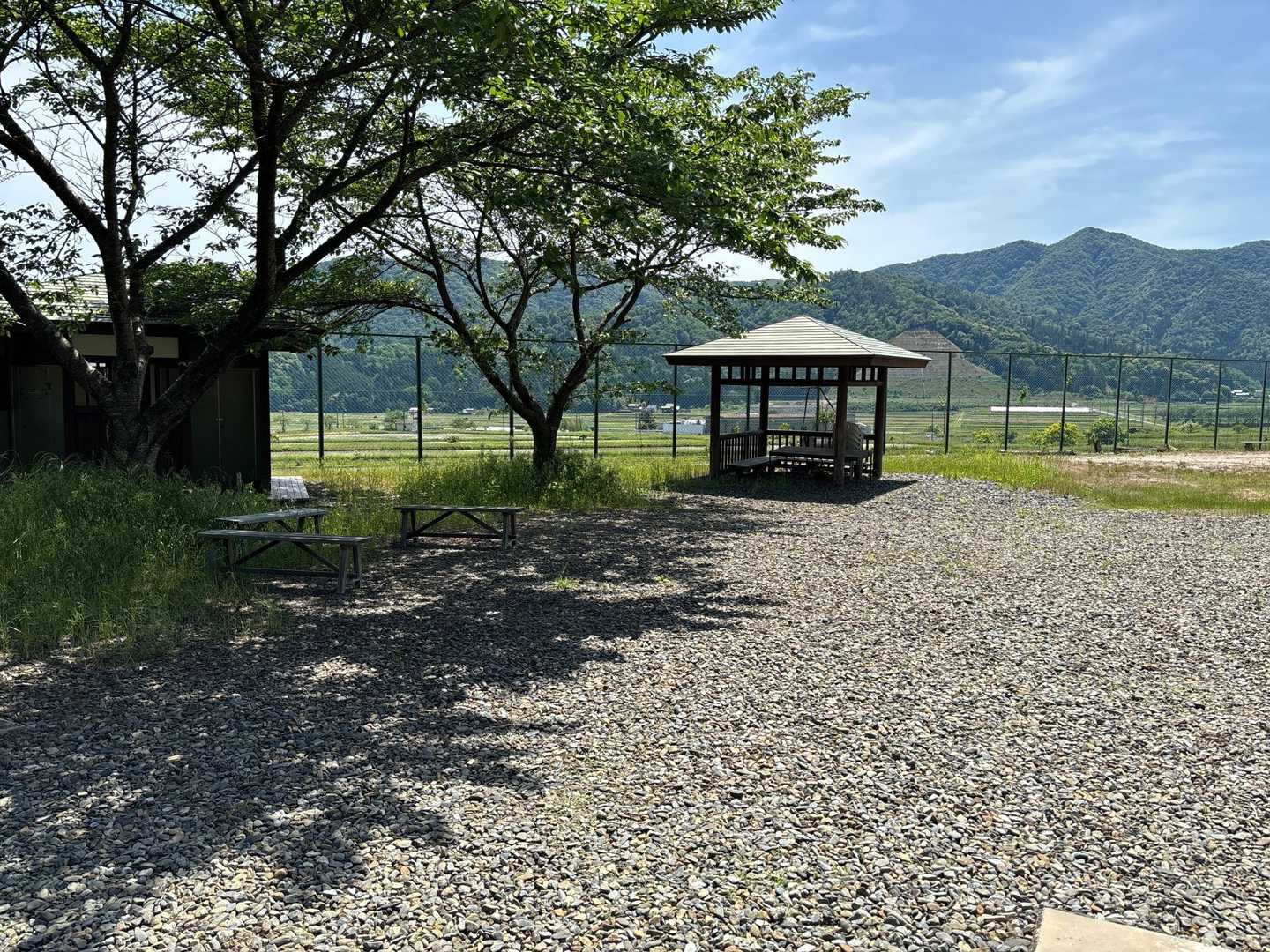 YAMAPのスタート地点は公民館のトイレありベンチ有りで準備撤収にオススメ