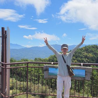 南アルプスを背に
北アルプスや穂高連峰を
垣間見ながら
おつかれ👋😃💦山でした。
今日は未踏の「ゼロポイント」と
360°の絶景を堪能でき
最高のハイキングを楽しめました😊
