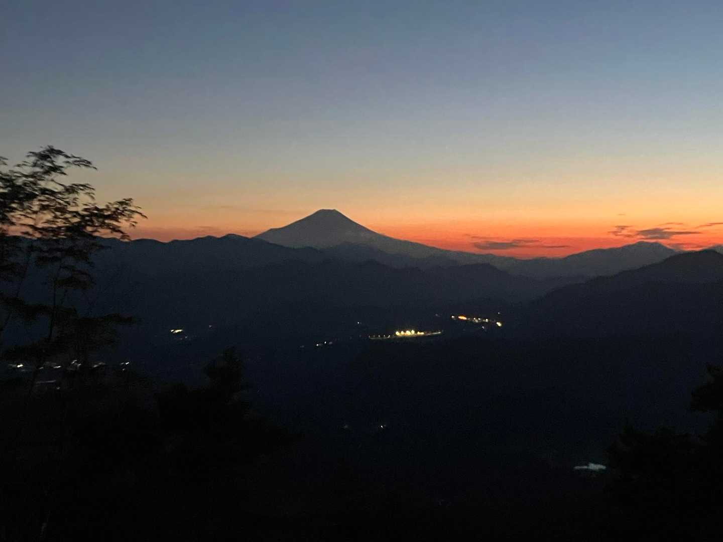 陣馬高原下バス停-陣馬新道登山口-和田峠-醍醐峠-醍醐丸- 縦走コースの写真