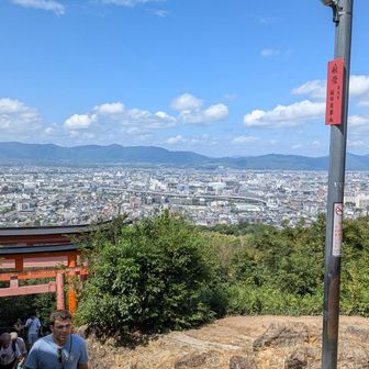 にしむら亭の前