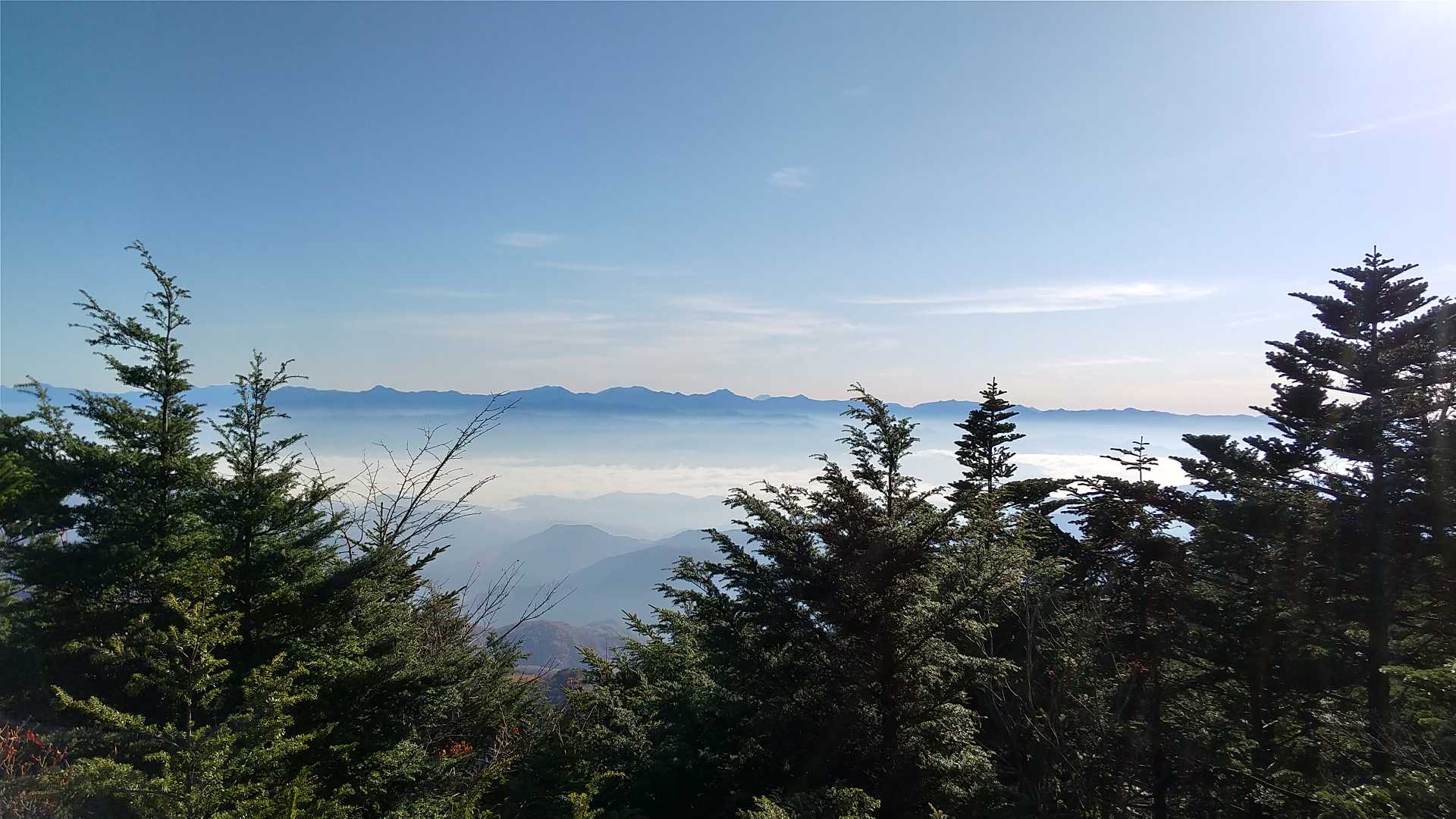 そして、気づいた・・・富士山見えるじゃんっ！！！わかりますか？