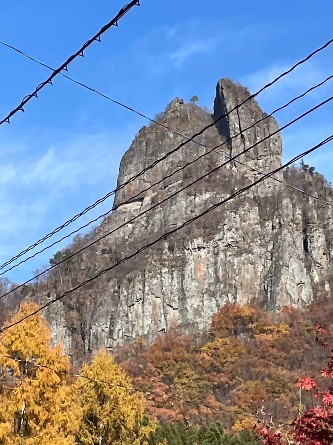 高岩
