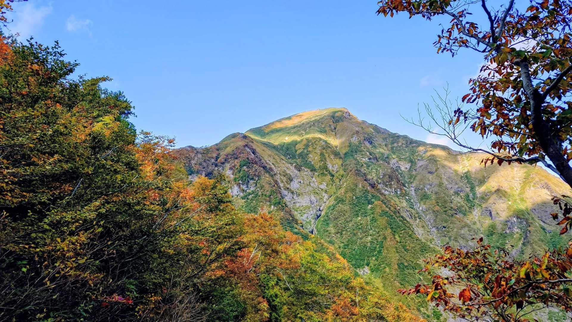 天神峠-熊穴沢ノ頭-登山入口 縦走コースの写真