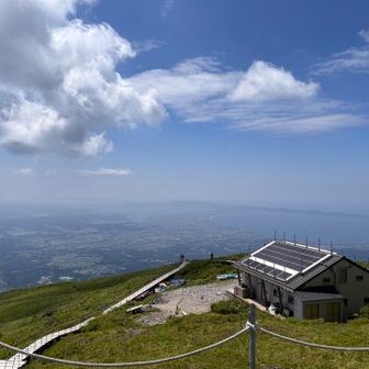 気温20度くらいで過ごしやすい

気持ちいいなぁ