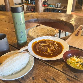 初めてきたら食べるでしょう
ビーフシチュー　美味しかったです✨