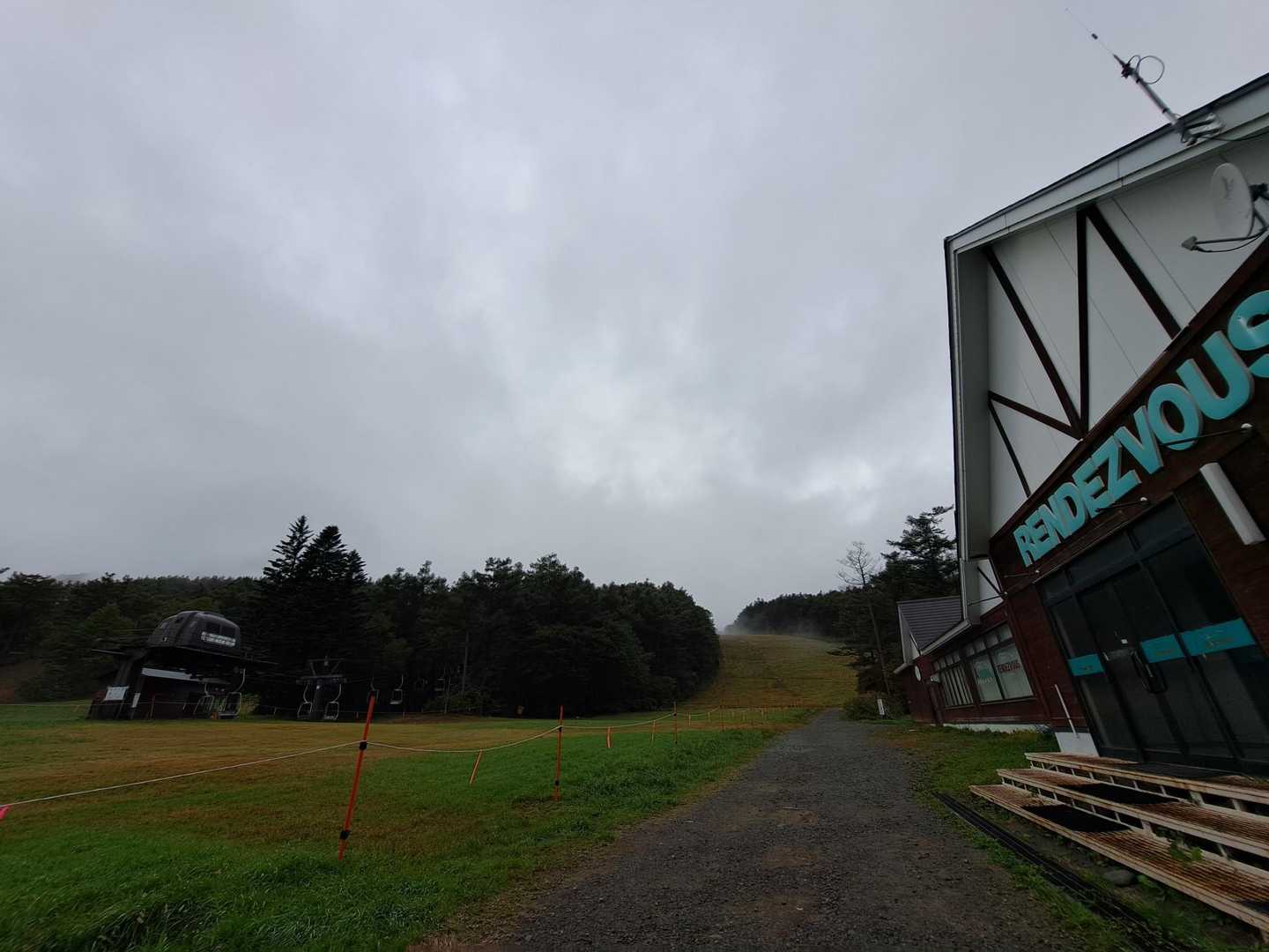 ☔予報で登山者が少ない
自分が多分先頭です