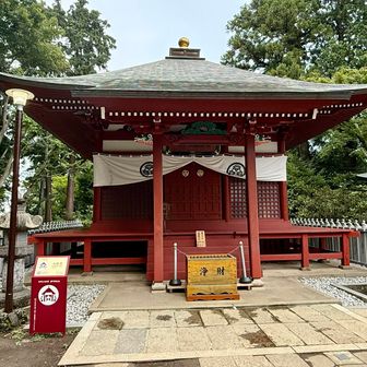 薬王院
高尾山八十八大師診霊
この霊場を巡る事により四国八十八ヶ所と同様の功徳がいただけると！　
一番所よりお砂をを踏みつつお参りしましょう
