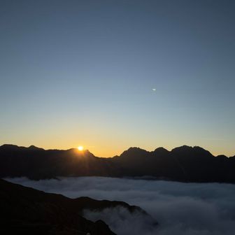 南岳から太陽が！