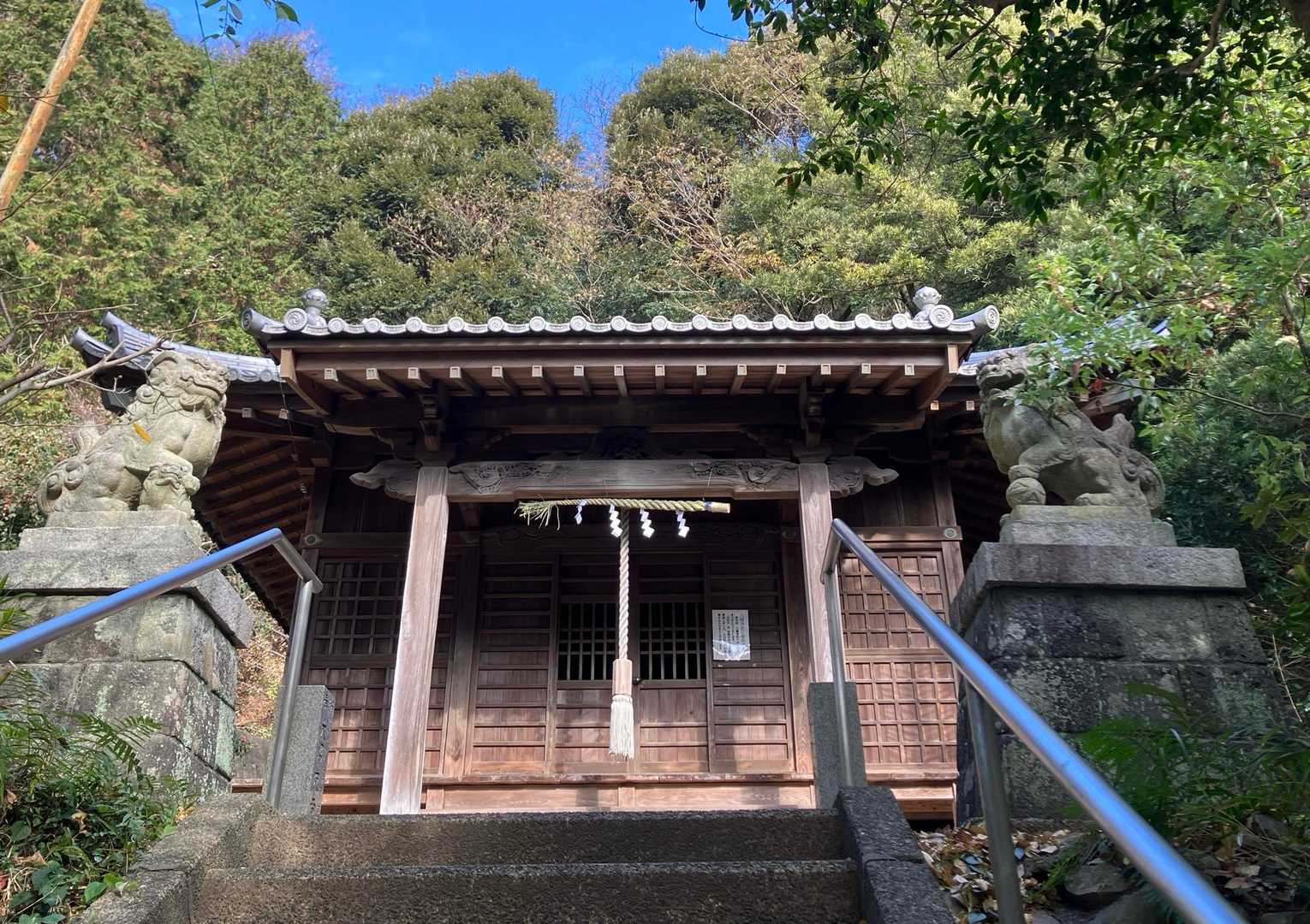 八幡神社でお参りして下山🐾