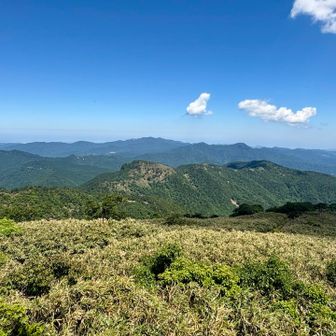 東を撮ってると思うので東床尾山がどこかにあるのでは？