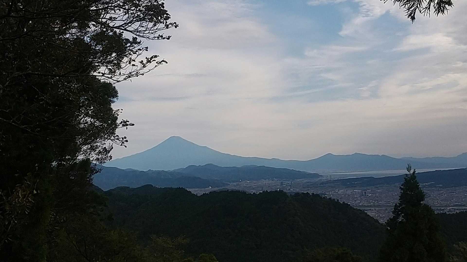 富士山🗻
今日はあの宝永山に登るつもりだったのに😭