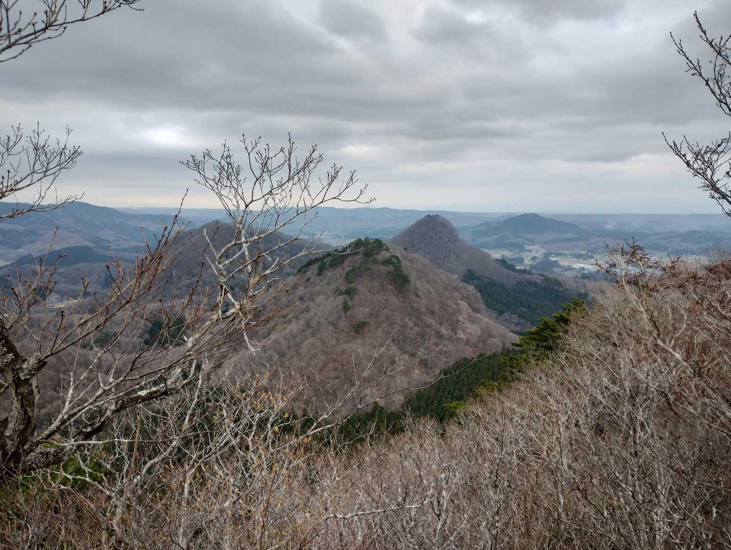 信楽寺跡登山口-松倉山-撫倉山 周回コースの写真
