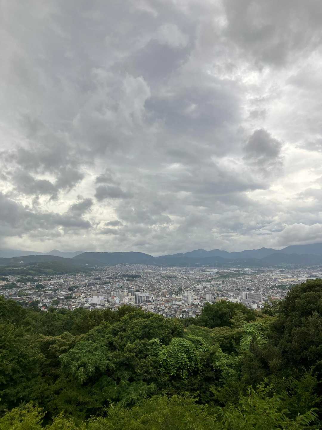 雲の重圧感♫