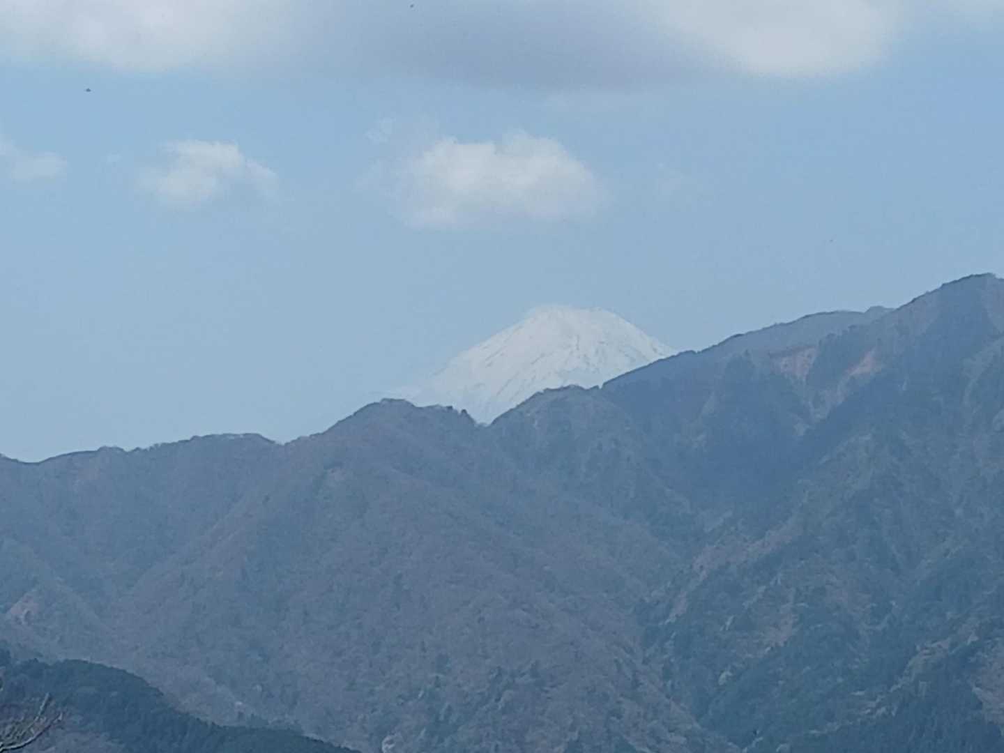 富士山アップで　霞んでてうまく写らない
