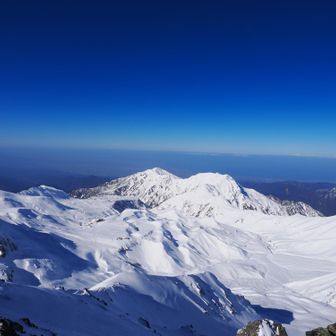 室堂平〜大日連山。