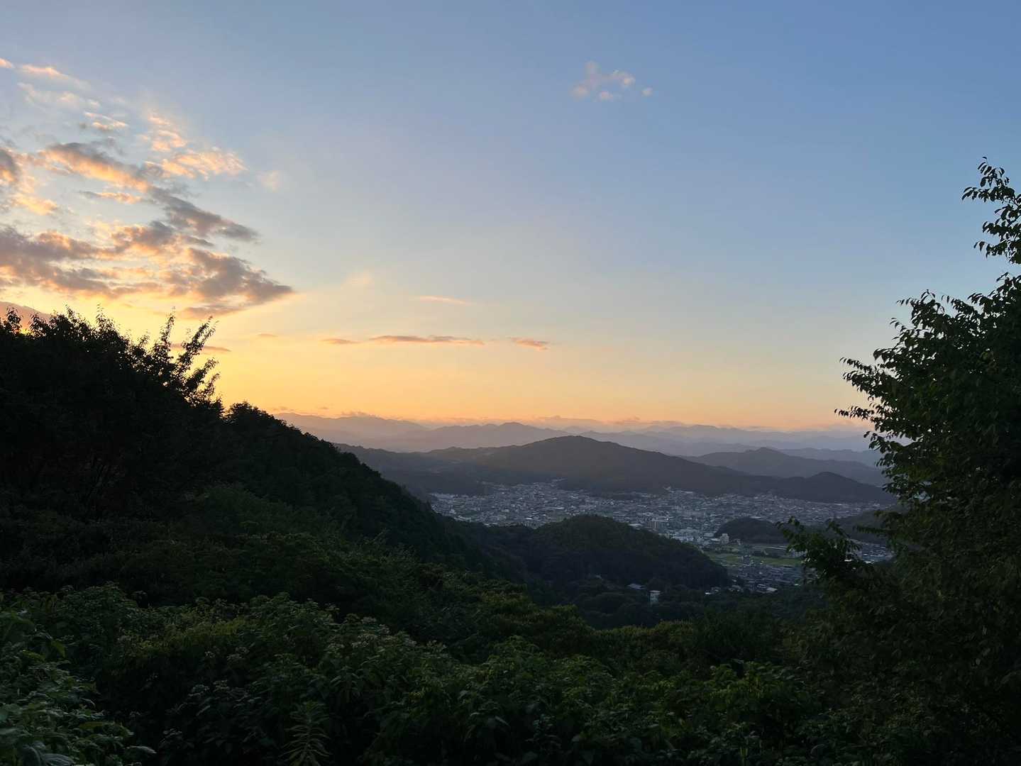 三田洞展望広場から見る夕日