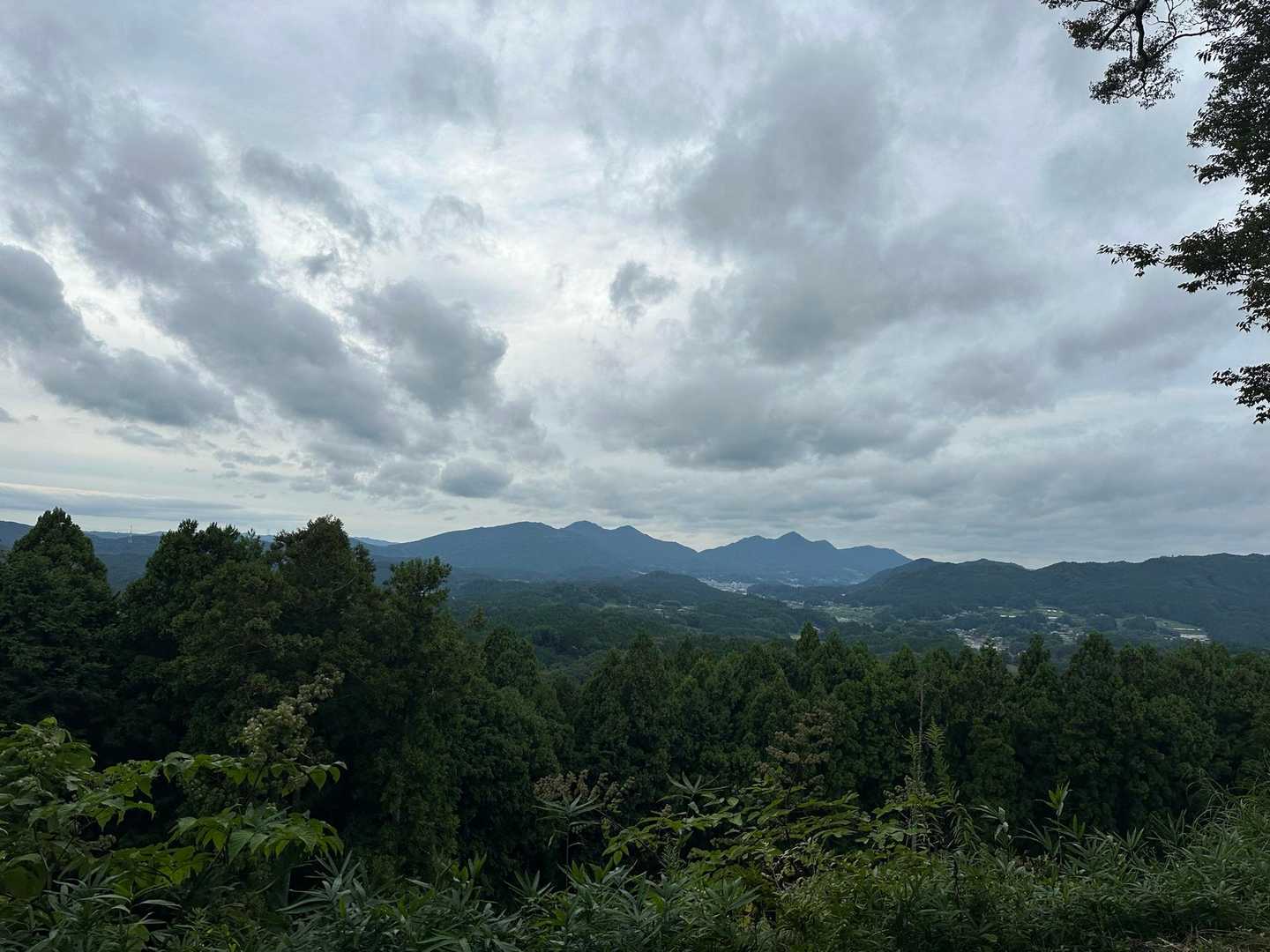 山頂からの景色
思ってた以上に沢山の人が来られていました😊
