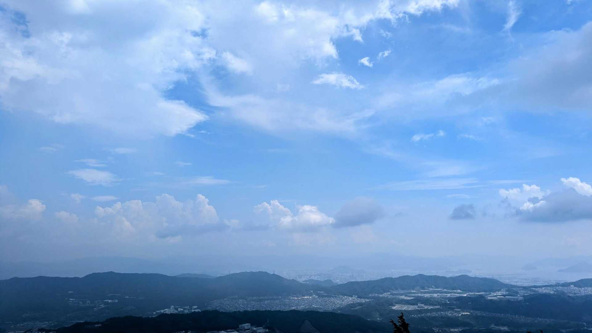 ここ　好きなんですよねぇ💞
奥原の岩場(展望)から見る景色😍