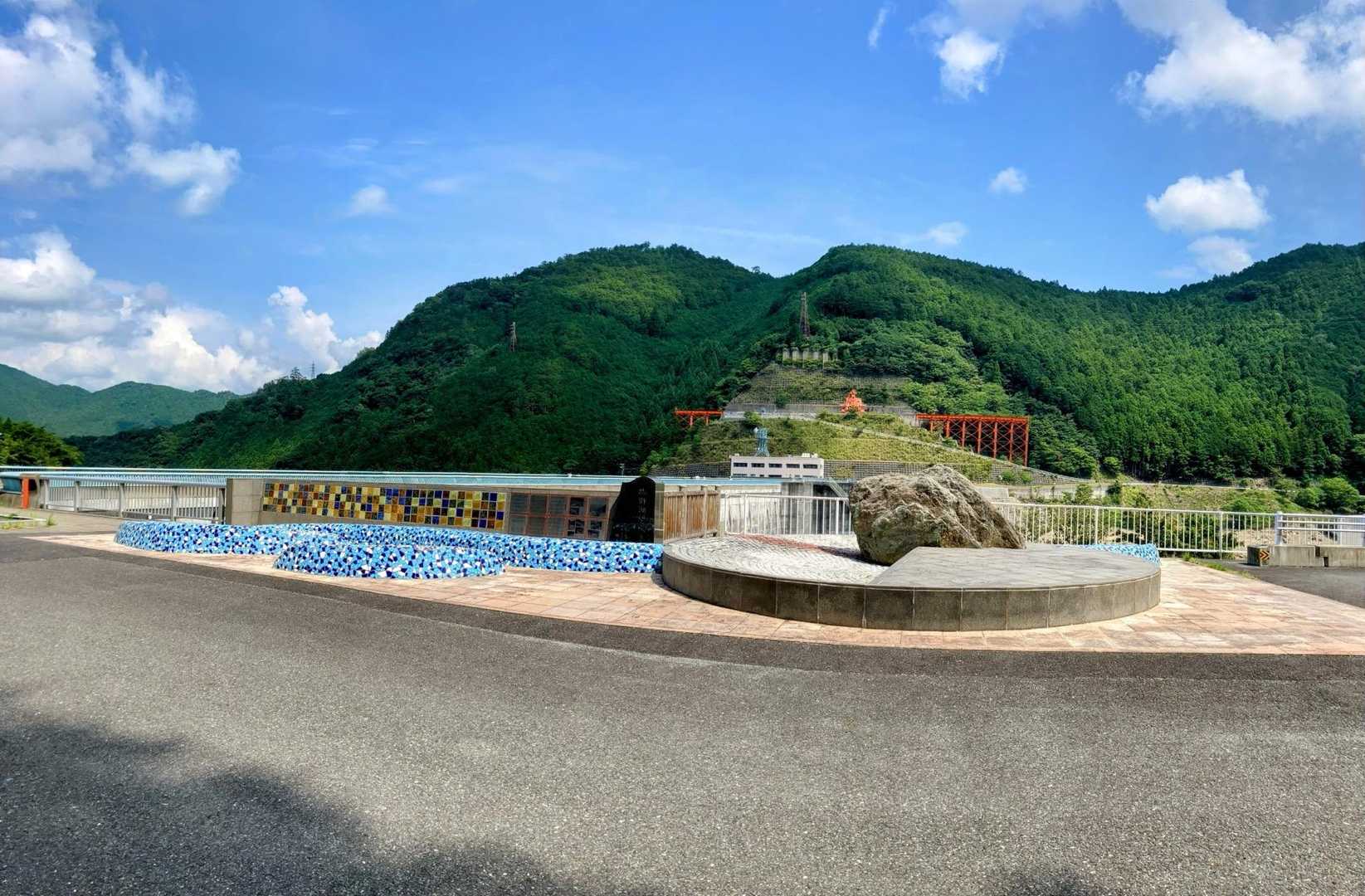 向こうに見えてるのが鎧山🥾
登らせてくれてありがとね