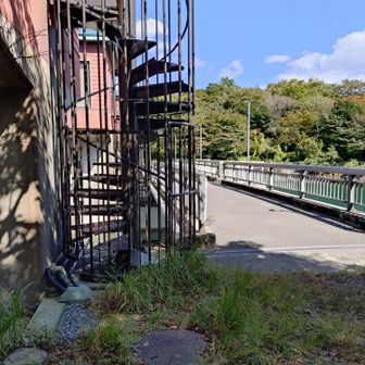 湖尻の水門を渡って桃源台でゴール