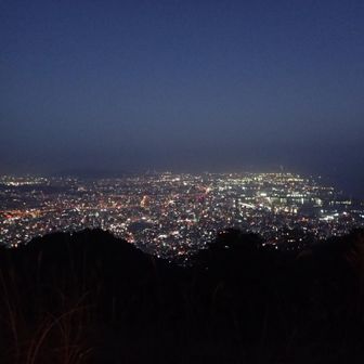 夜明けを待つ北九州
