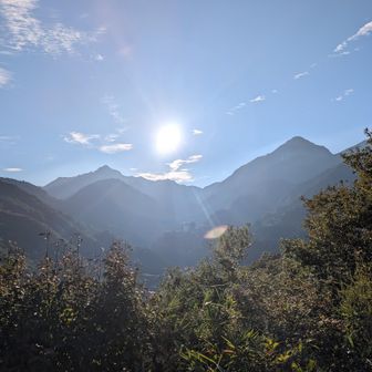 夕陽と御在所岳