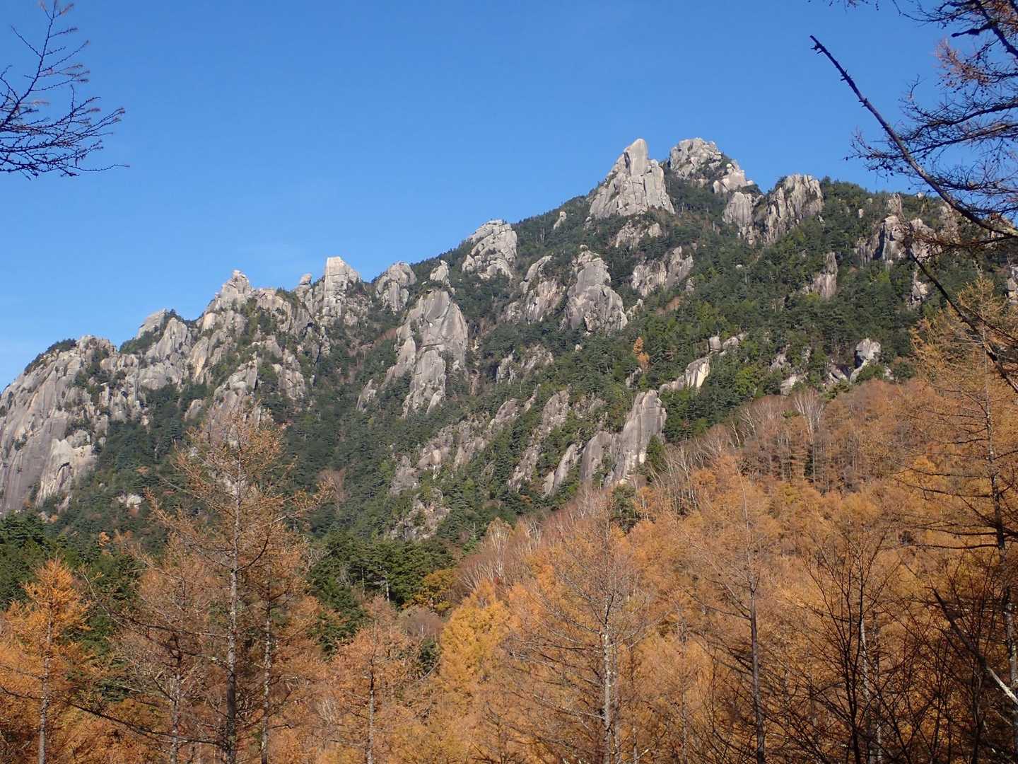 瑞牆山、今日はめちゃ混みだったことでしょう…でもみんな大満足の山行になったろうな