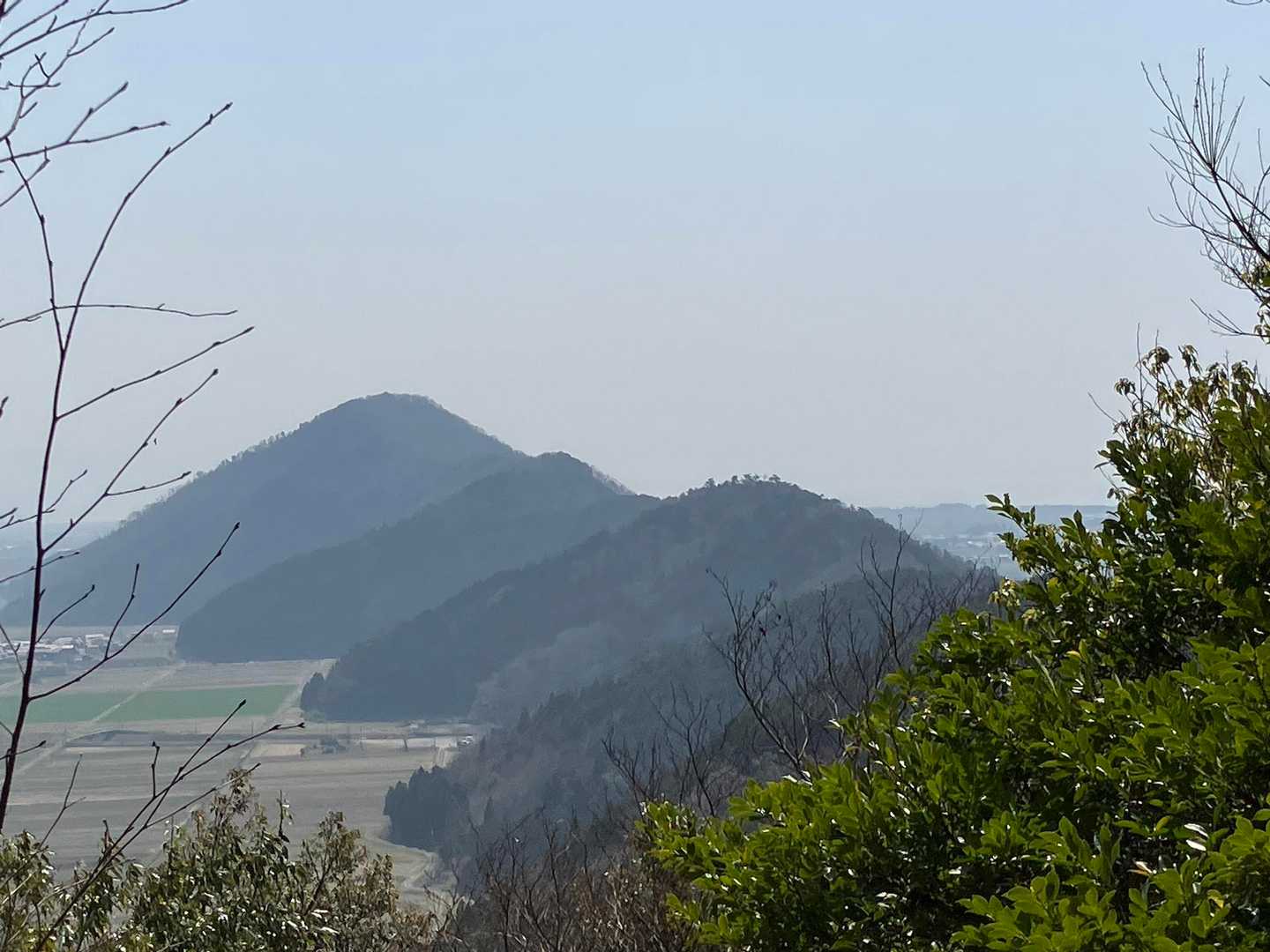 西野山へ戻り山本山へ向かう時の風景
まだまだ先ですが、撮影ポイントです