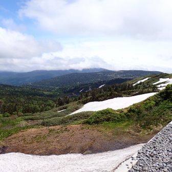 沢山雪が残ってます。
