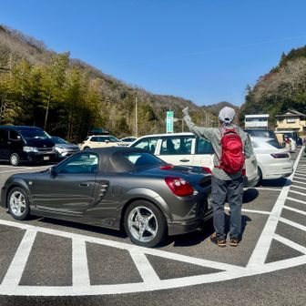 駐車場に戻りました
今日はMR-Sを動かしました