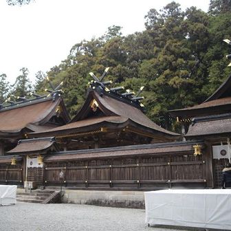 神殿内の参拝順序もあるようですが、ここは天照大神から参拝してしまいましたなぁ。