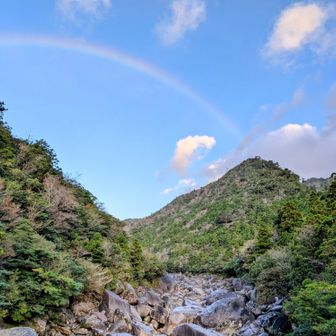 ‼️
川上には、虹🌈
綺麗✨️

いきなり、山の神様からのプレゼント🎁
ありがとうございます🙇‍♀️