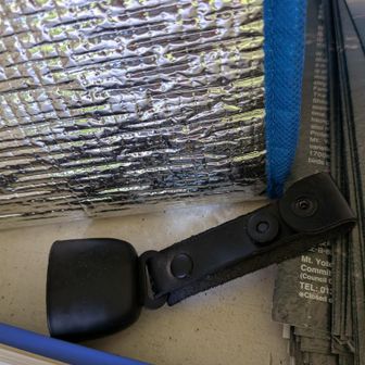 登山ボックスの落とし物たち