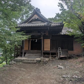 ヤマップでは神社に登るようかとおもいましたが。