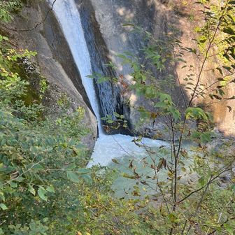 天淵の滝
運が良く滝つぼが「富士山」🗻のように見えました😃