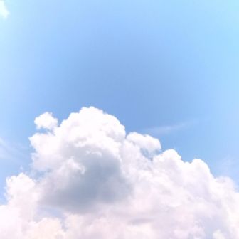 もう夏の雲なのかな❓️😅さぁ、そろそろ降りるかな🤔