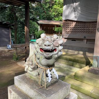 狛犬（向かって左）