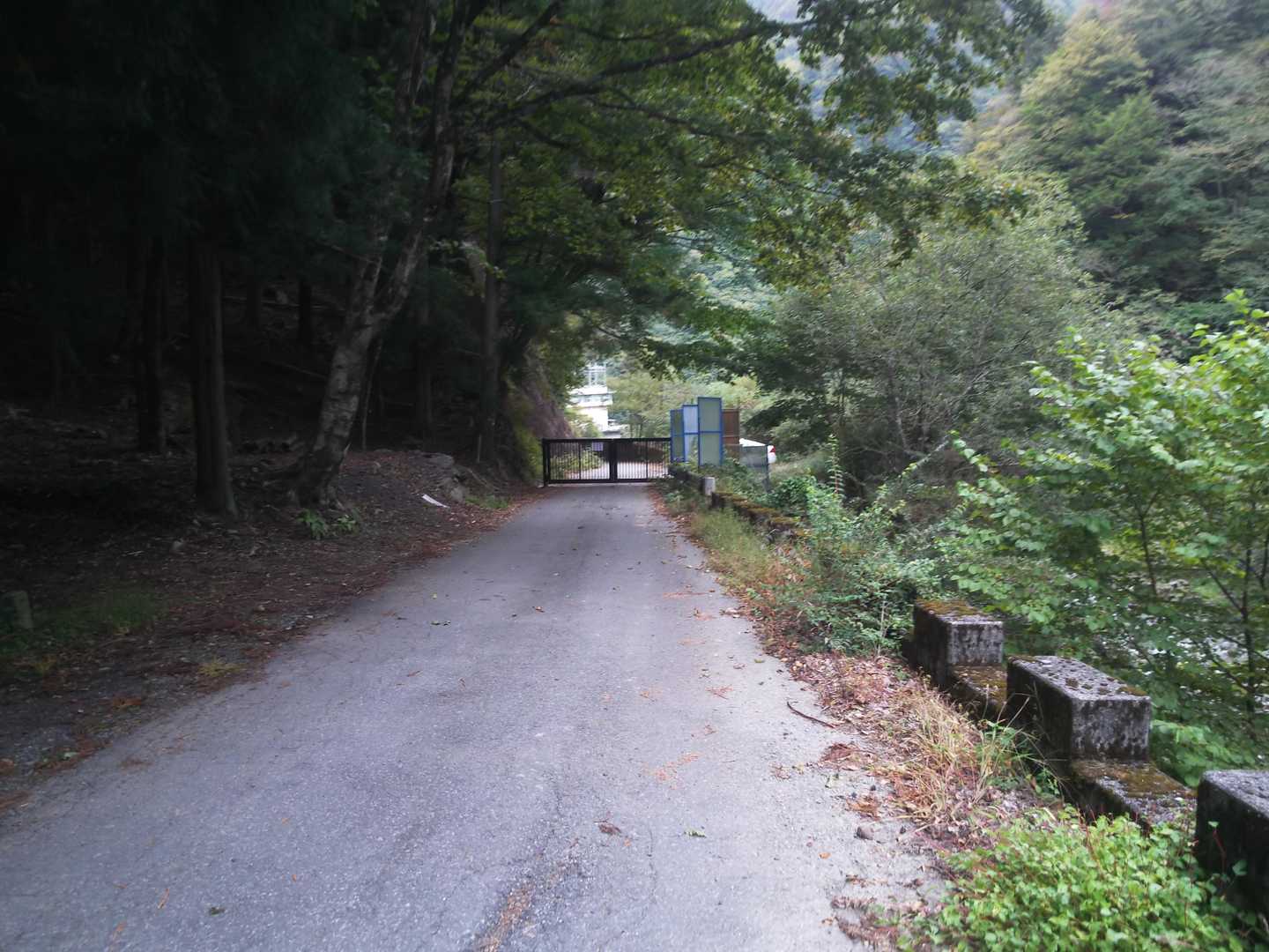 無事にゲートまで戻りました。