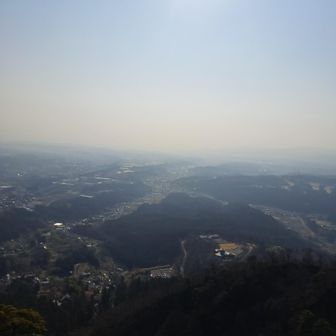 大の字からの眺望、春霞ですかね