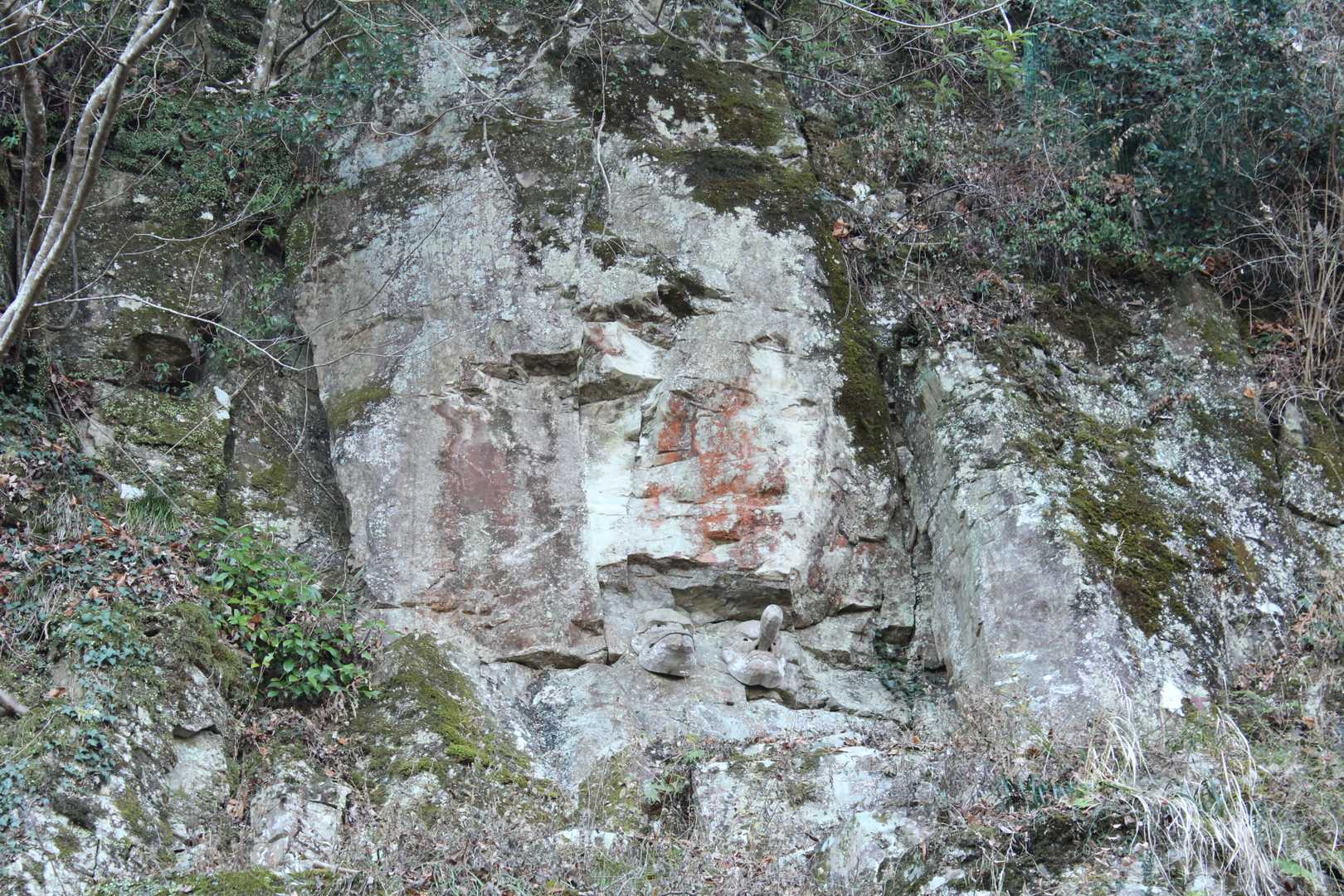 烏天狗と天狗が並んでいるのが