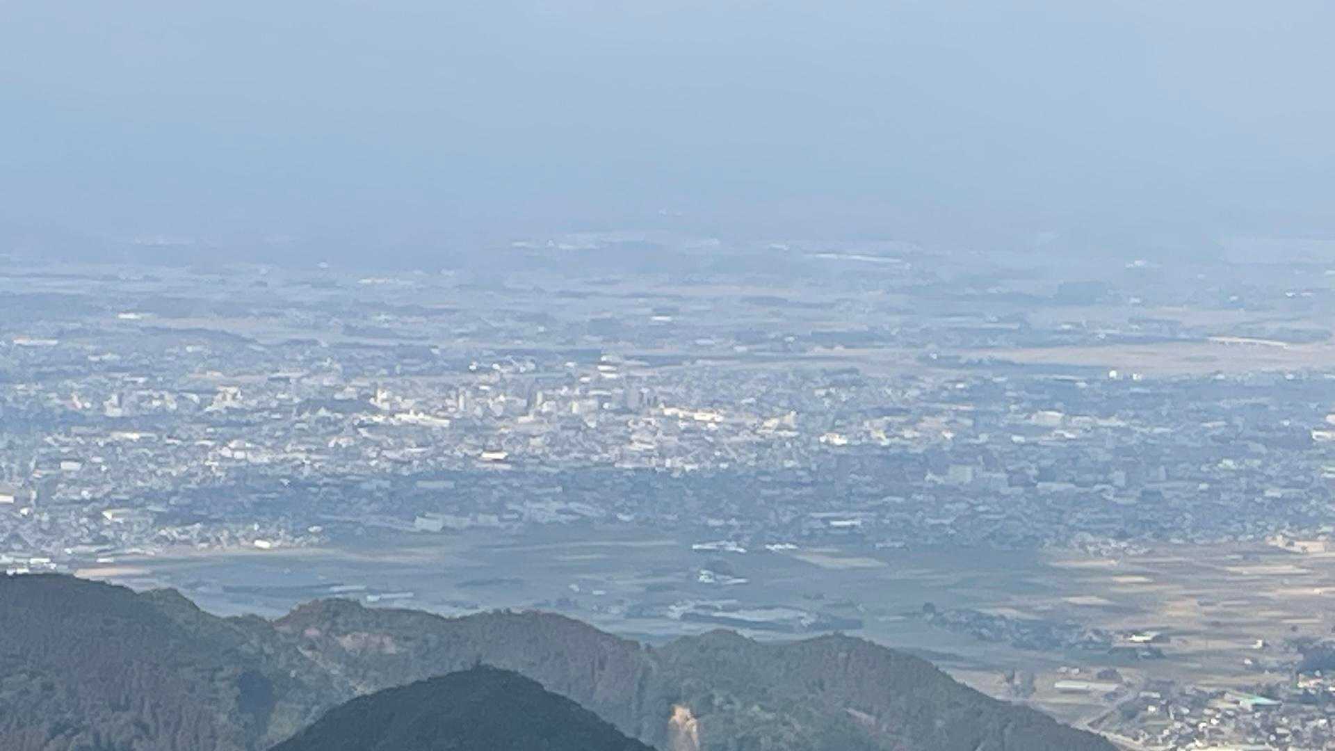 下山途中、都城市街地。