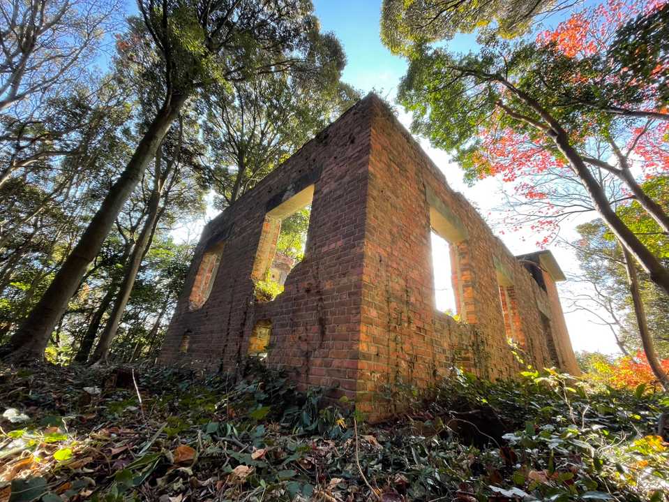 戦時中の名残かな...🪖
煉瓦造りの建造物🧱
こけしさんが好きそう。