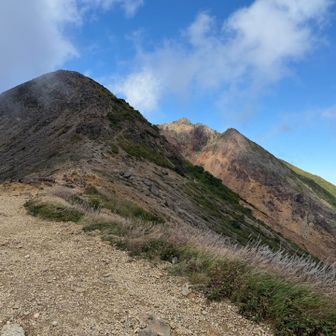 まずは朝日岳へ🥾