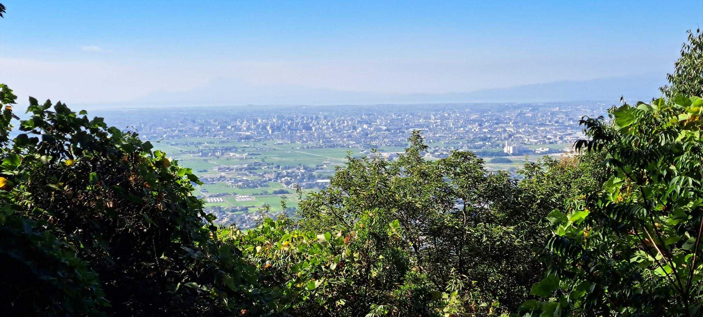展望台から見た佐賀平野の風景